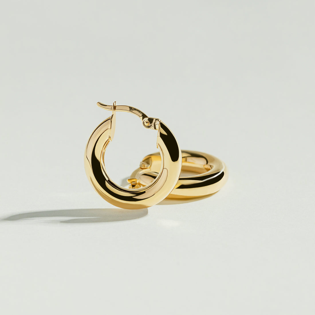 Glow earrings by Bijouterie Brigitte Grande-Rivière